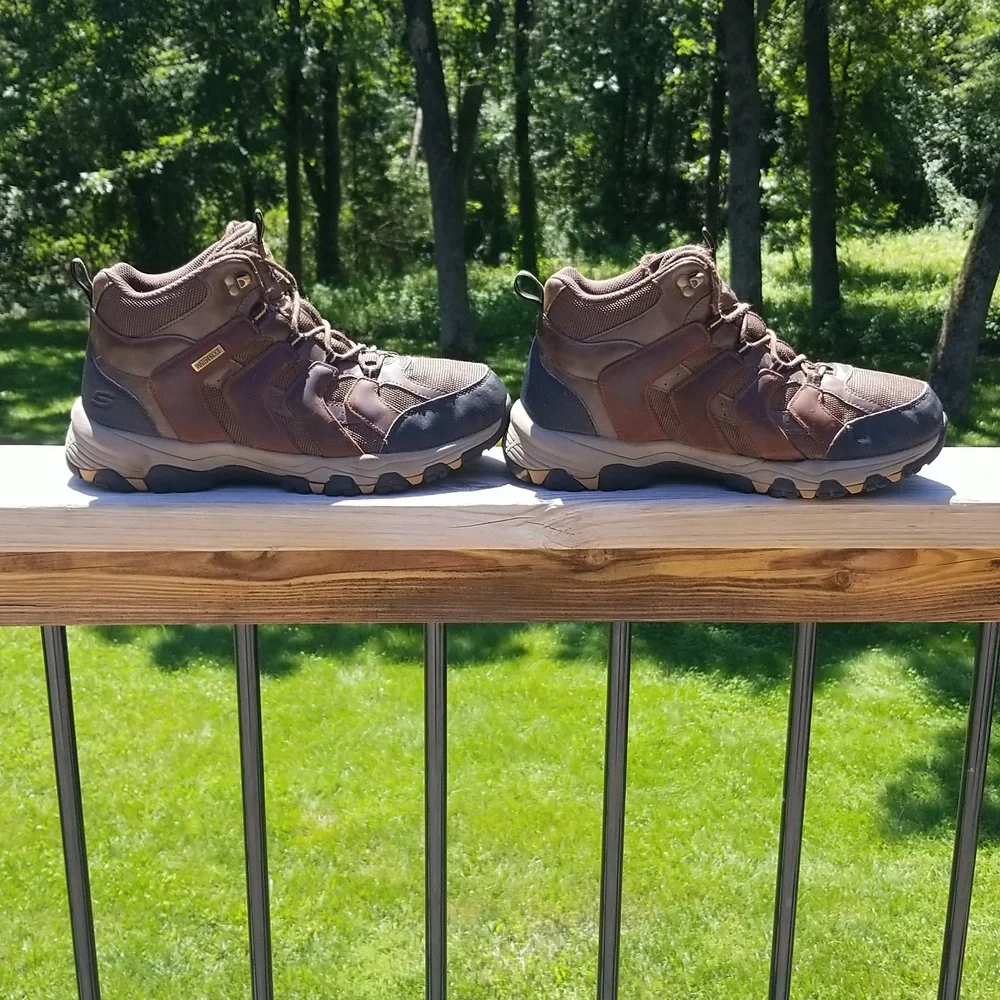 Extra wide waterproof boots